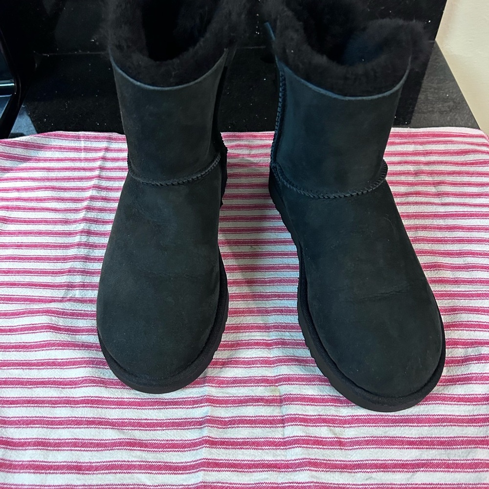 UGG Women's Black Winter Boots